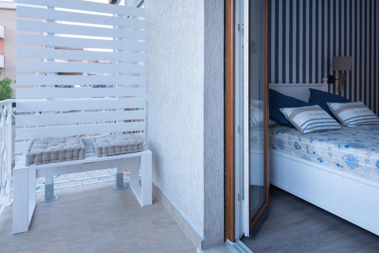 Dimora Dei Sogni Bed & Breakfast Civitanova Marche Bagian luar foto