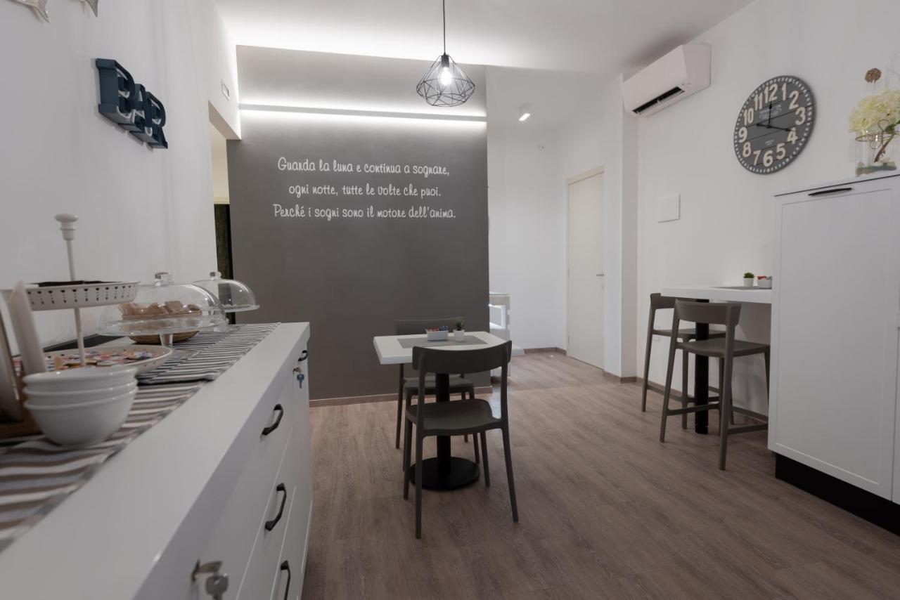 Dimora Dei Sogni Bed & Breakfast Civitanova Marche Bagian luar foto