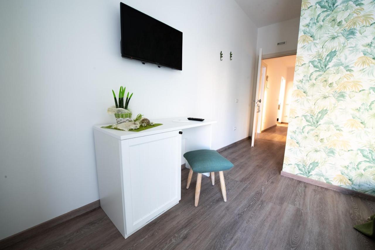 Dimora Dei Sogni Bed & Breakfast Civitanova Marche Bagian luar foto